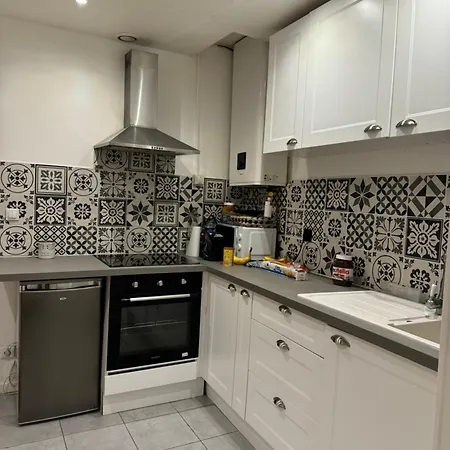 Elegante Et Chaleureuse Apartment *